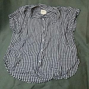 AE short sleeve button up shirt